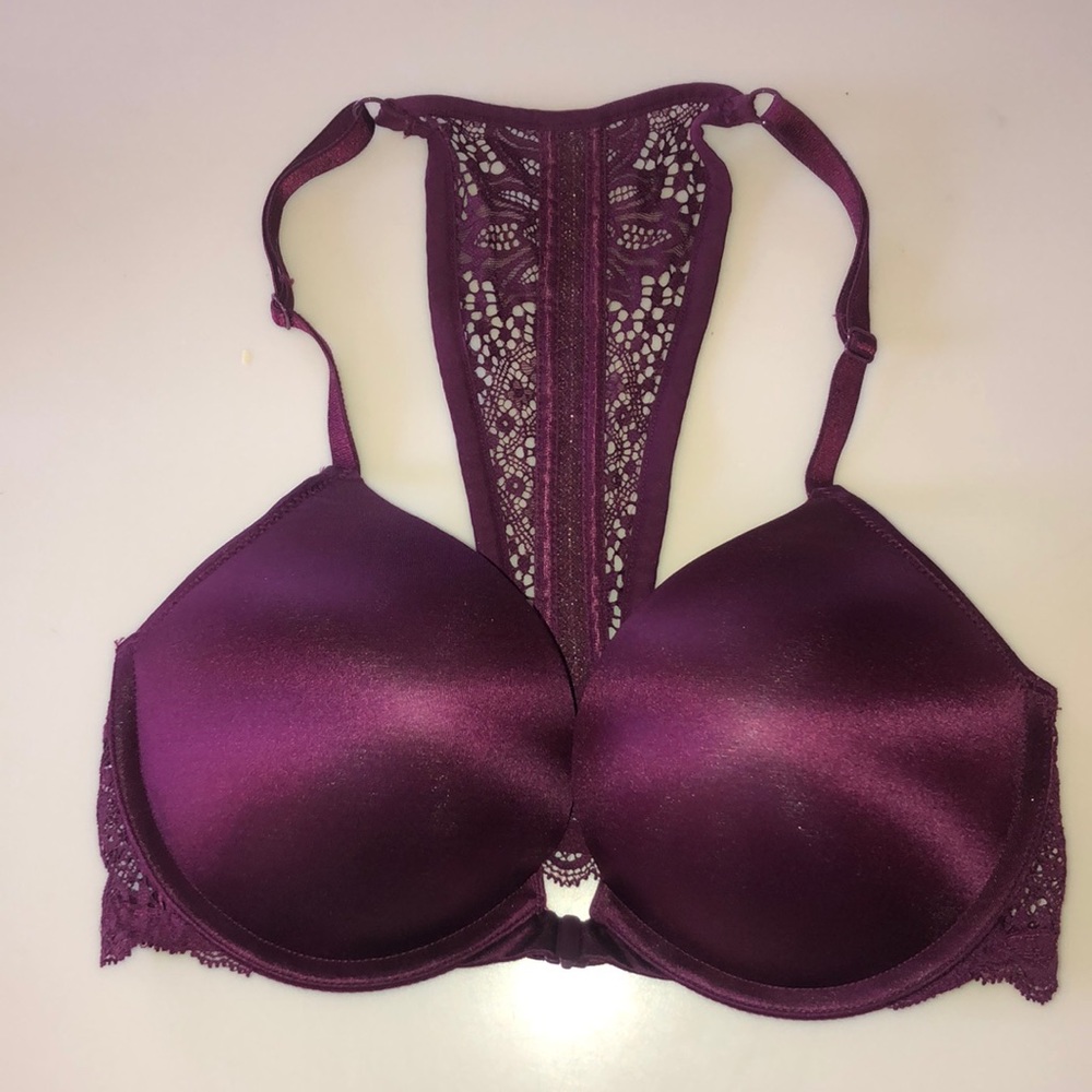 Victoria’s Secret bombshell bra